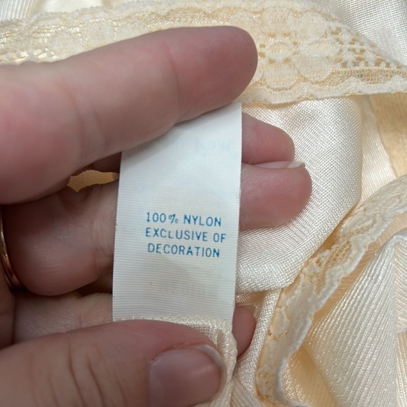 Vintage Camisole‎ Silky Nylon Lace Trim NWT Made in USA Size Medium Peter Pan - Picture 6 of 6